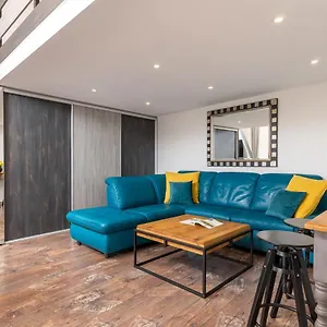 https://astoria-blue.inbudapesthotels.com